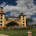 How to Choose the Best Roof Repair Service in South Florida